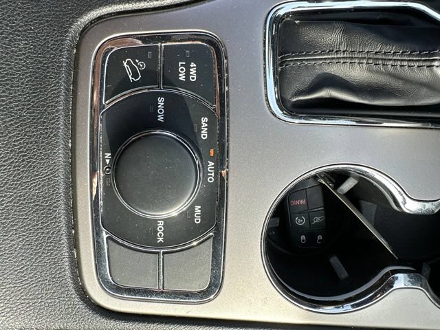 Used 2019 Jeep Grand Cherokee Altitude AWD/4WD image 22