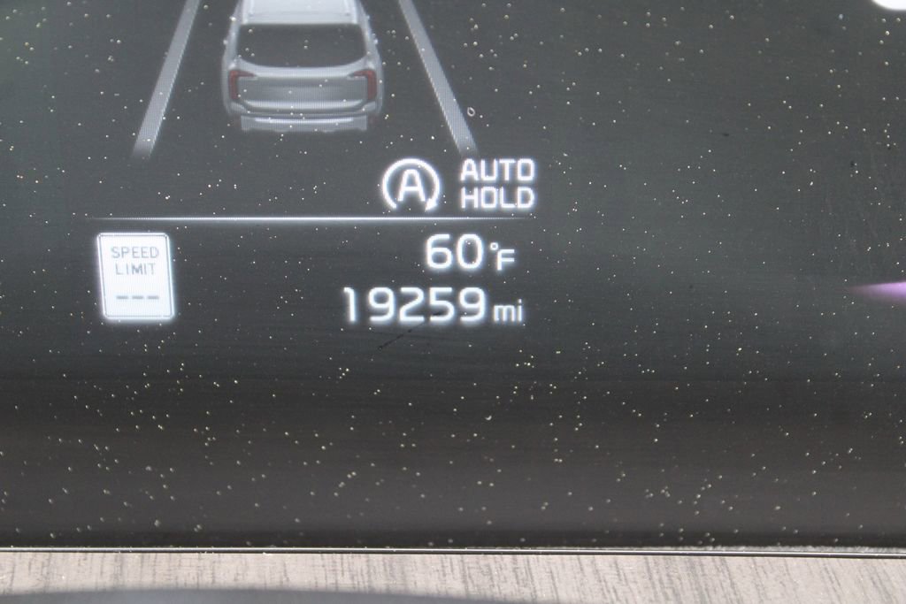 Certified 2024 Kia Telluride EX w/ EX Captain's Chair Package image 34