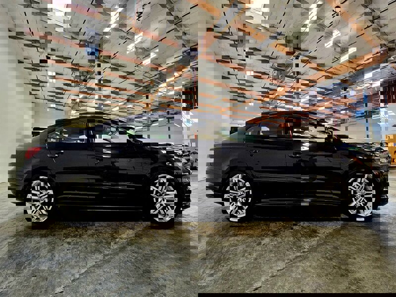 Used 2017 Volkswagen CC R-Line Executive image 10