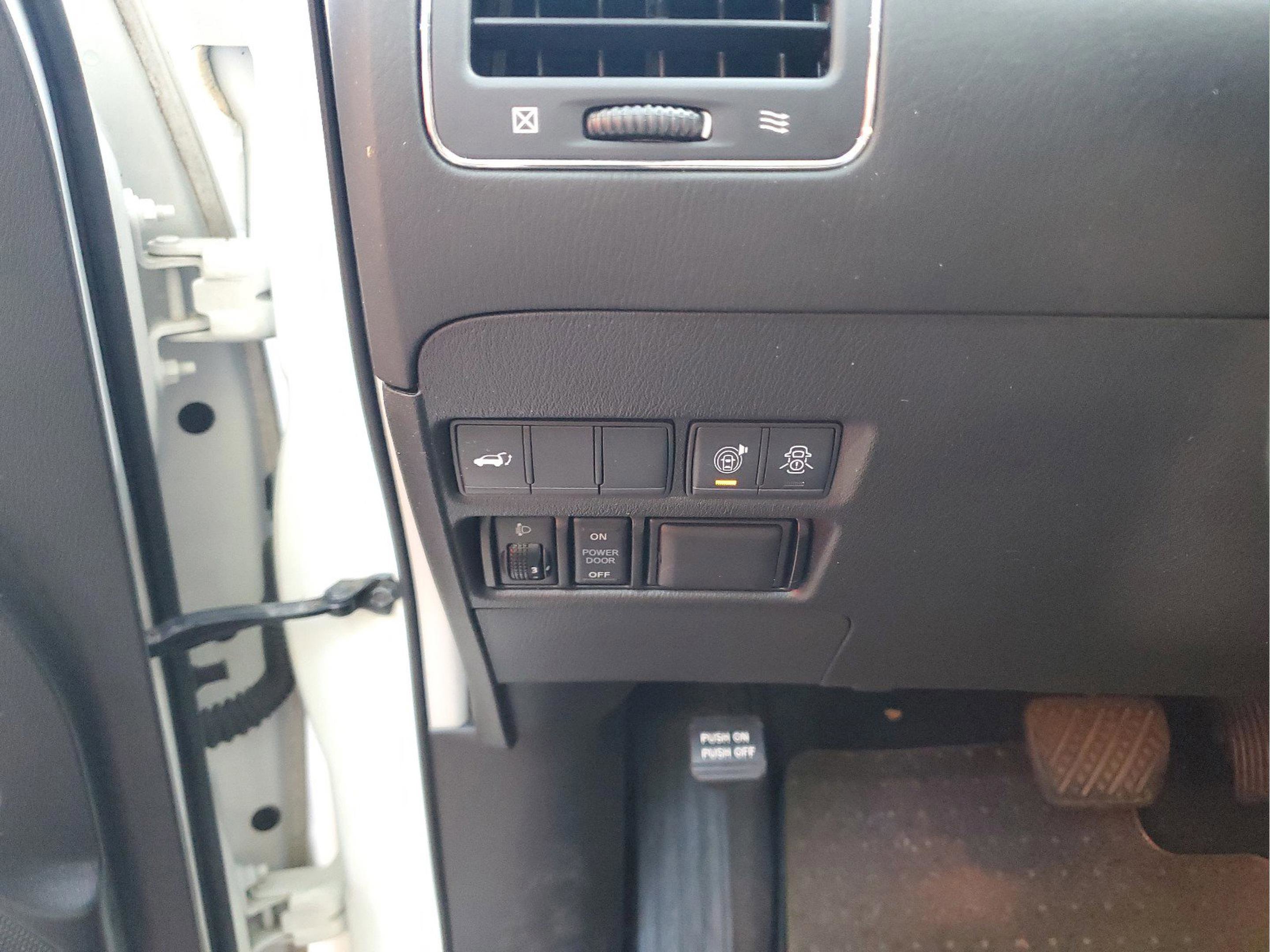 Used 2019 Nissan Armada SL w/ Premium Package RWD image 26