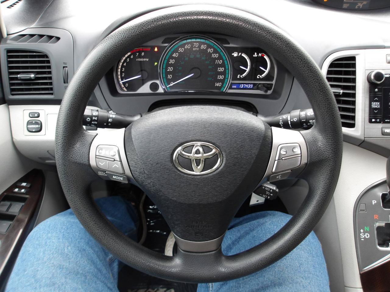 Used 2011 Toyota Venza FWD image 14