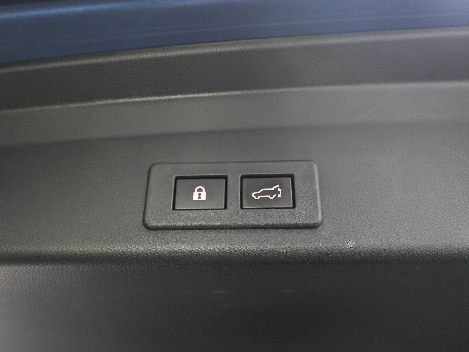 Used 2022 Subaru Ascent Touring AWD/4WD image 11