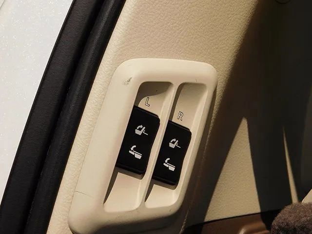 Used 2018 Lexus GX 460 Luxury w/ Sport Design Package image 7