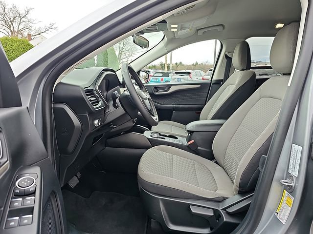 Used 2022 Ford Escape SE w/ Cold Weather Package image 14