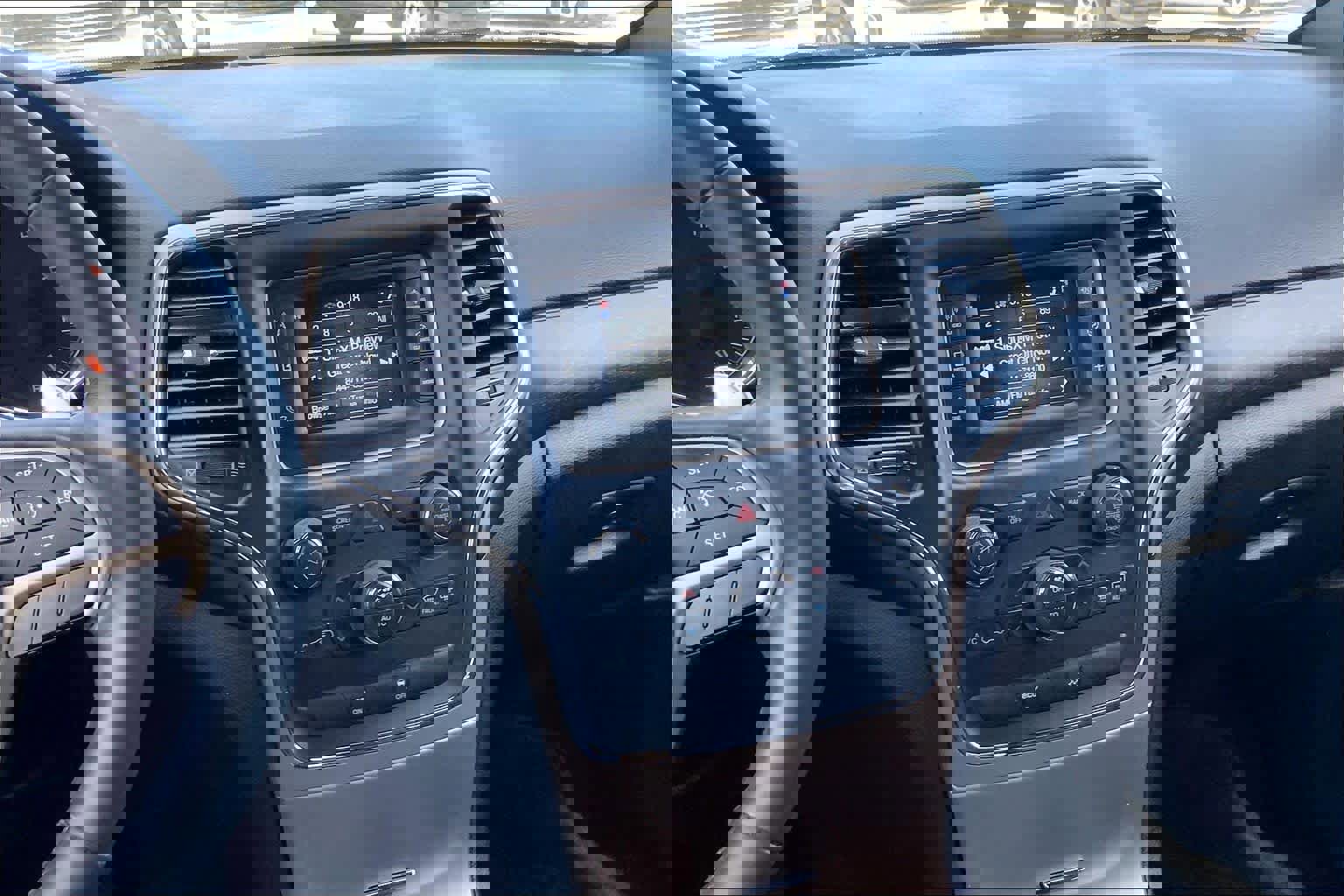 Used 2015 Jeep Grand Cherokee Laredo w/ Quick Order Package 23E image 7