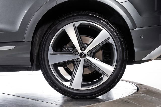 Used 2024 Audi SQ8 Prestige image 13