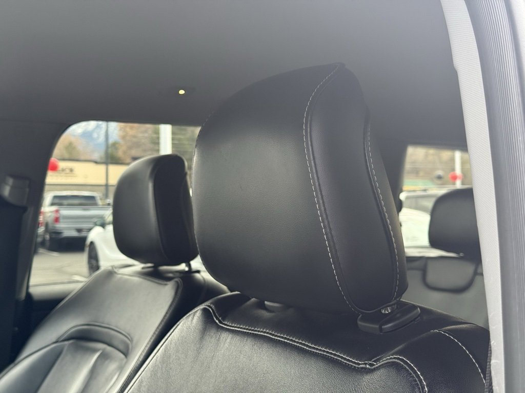 Used 2023 Jeep Grand Cherokee L Limited image 11