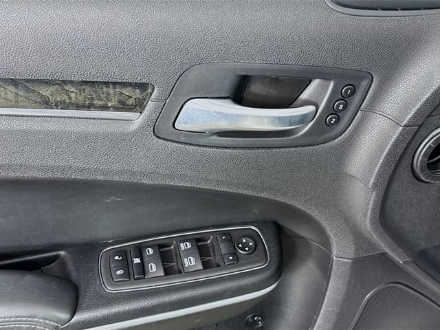 Used 2023 Chrysler 300 Touring L w/ Popular Equipment Group image 22