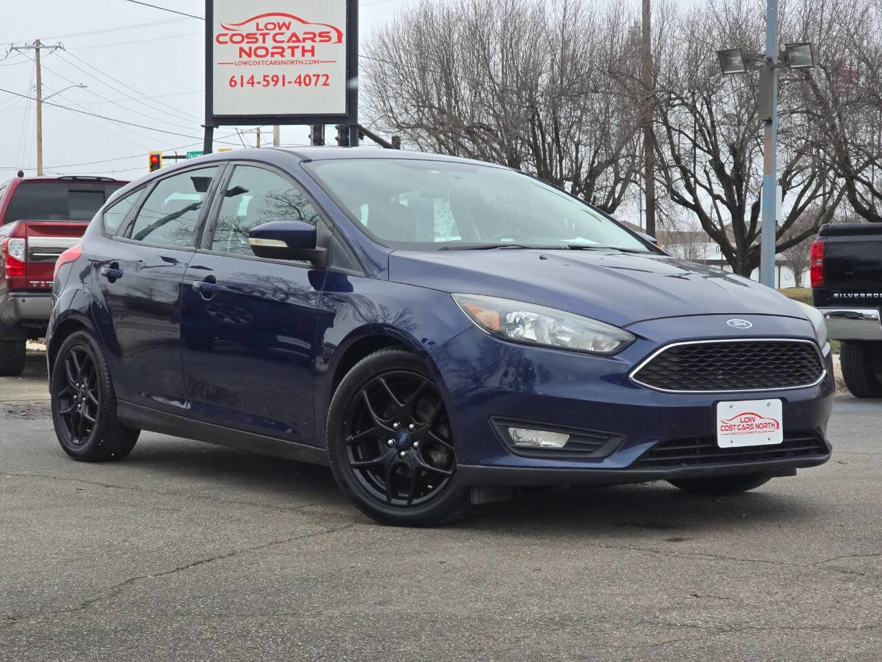 Used 2016 Ford Focus SE w/ Equipment Group 201A image 2