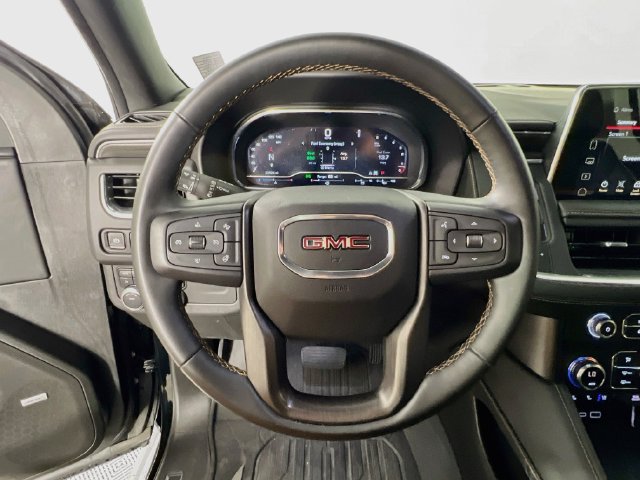 Used 2023 GMC Yukon AT4 w/ AT4 Premium Package AWD/4WD image 12