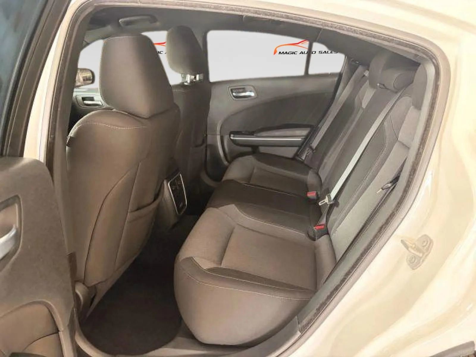 Used 2022 Dodge Charger SXT RWD image 12