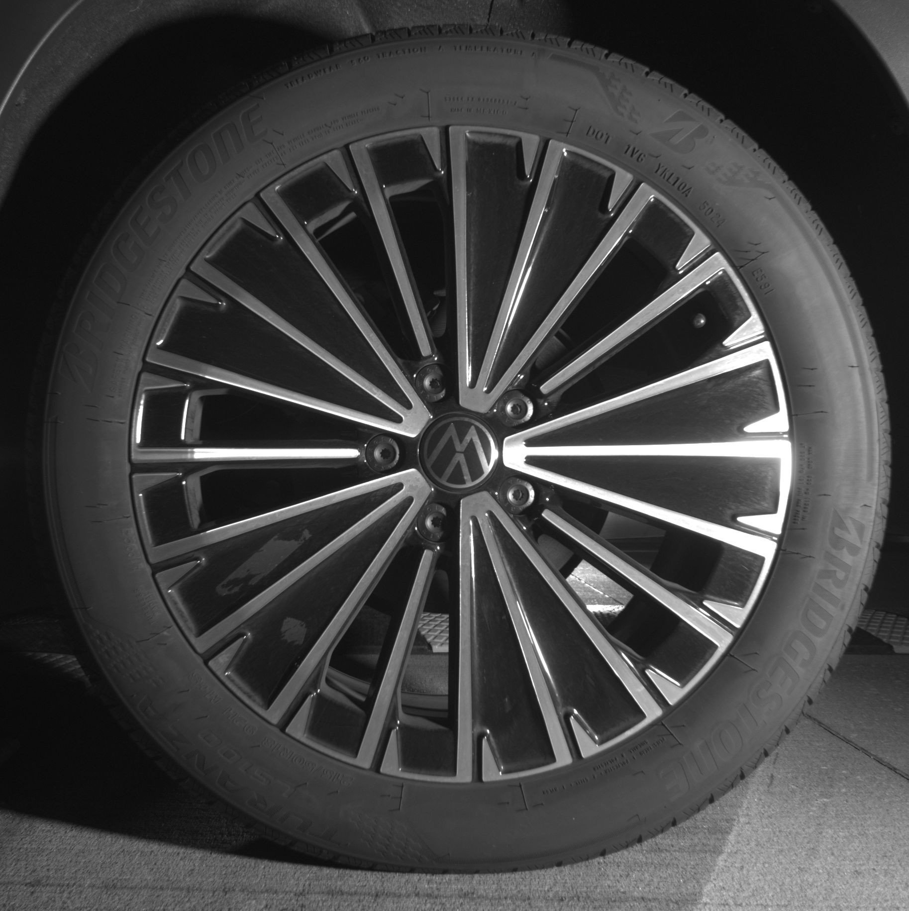 Used 2025 Volkswagen Taos SE image 14