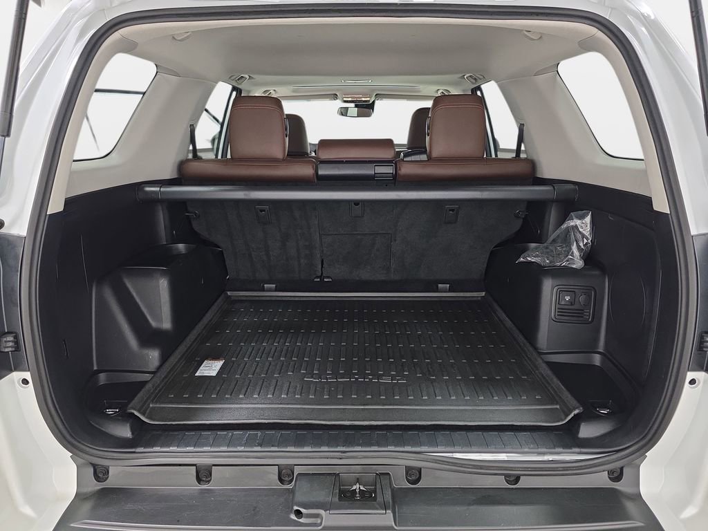 Used 2024 Toyota 4Runner Limited image 35