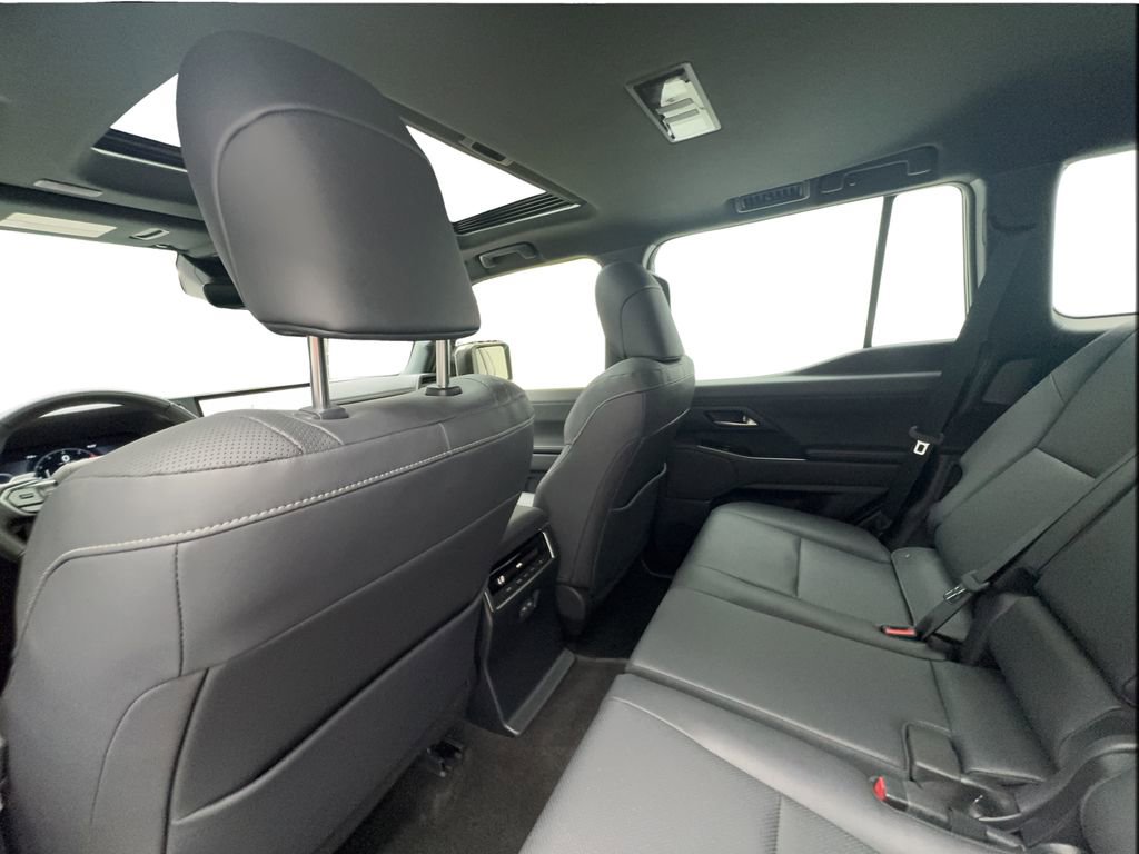 Used 2025 Lexus GX 550 w/ Accessory Package (31) AWD/4WD image 24