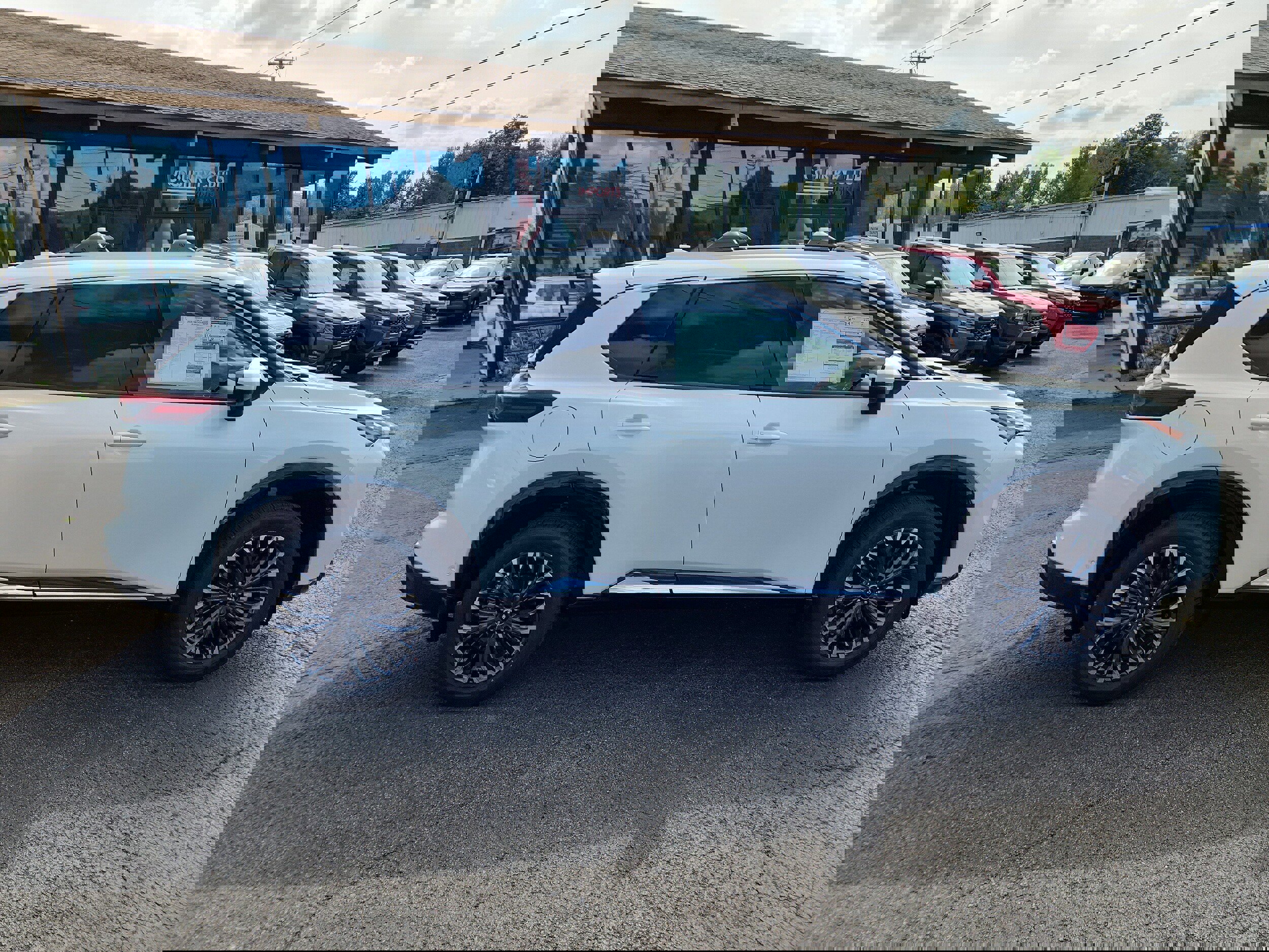 New 2026 Nissan Rogue Platinum w/ Platinum Premium Package image 9