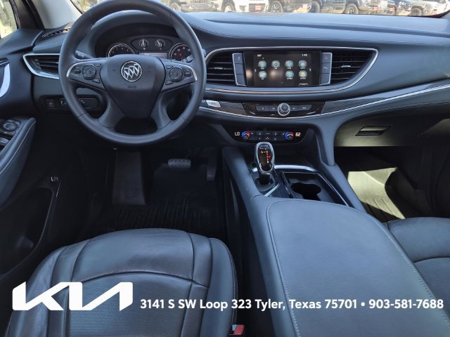Used 2018 Buick Enclave Essence FWD image 27