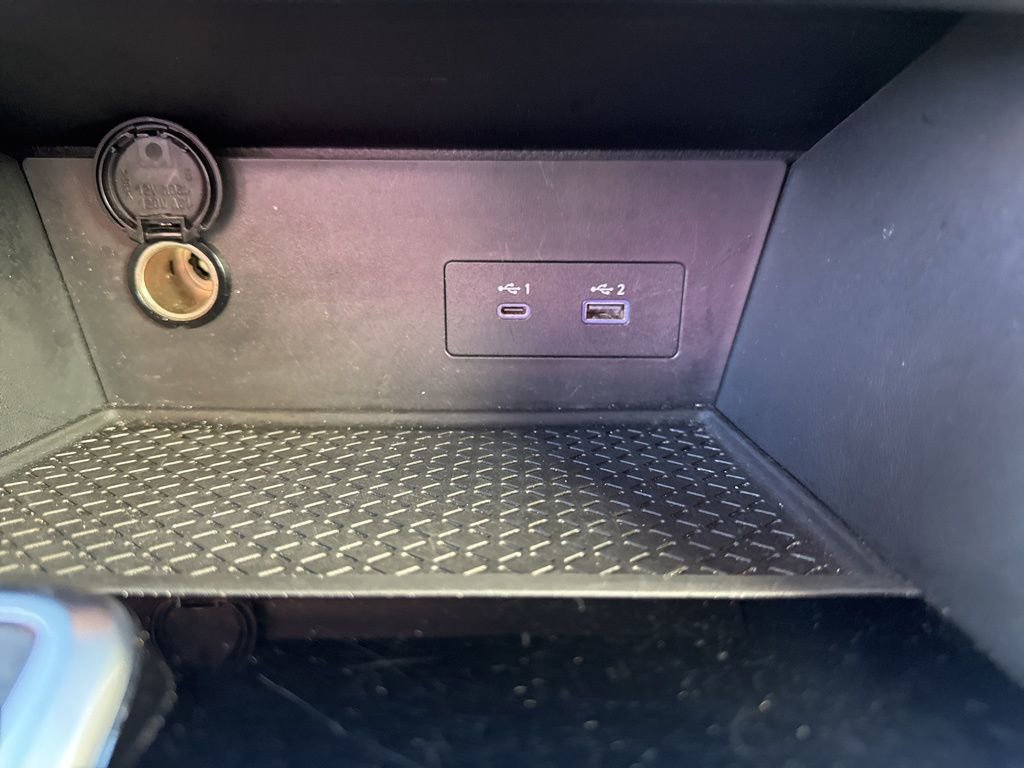 Used 2024 Nissan Pathfinder SV image 26