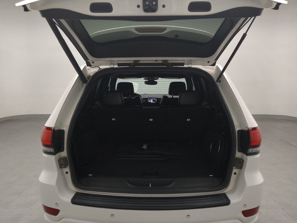Used 2020 Jeep Grand Cherokee Altitude RWD image 29