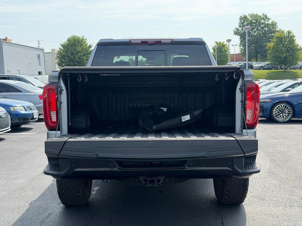 Used 2023 GMC Sierra 1500 AT4X AWD/4WD image 4