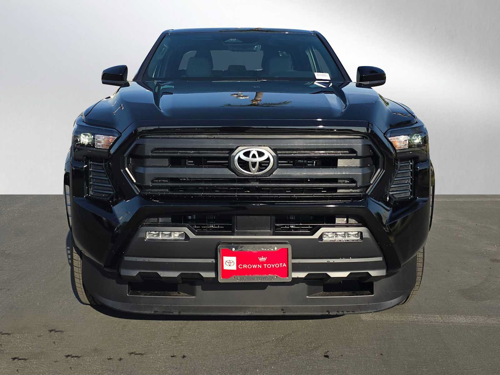 Used 2026 Toyota Tacoma SR5 AWD/4WD image 8