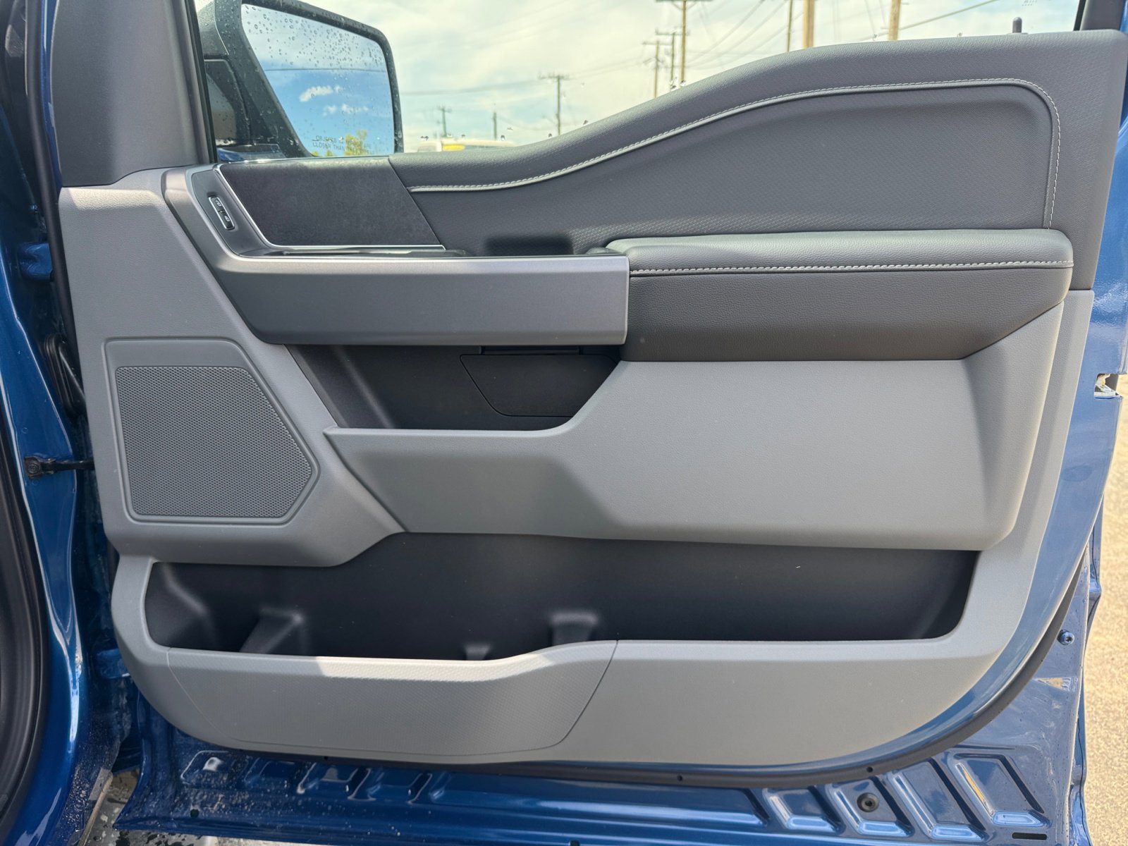 New 2025 Ford F150 XLT w/ Equipment Group 302A MID image 29