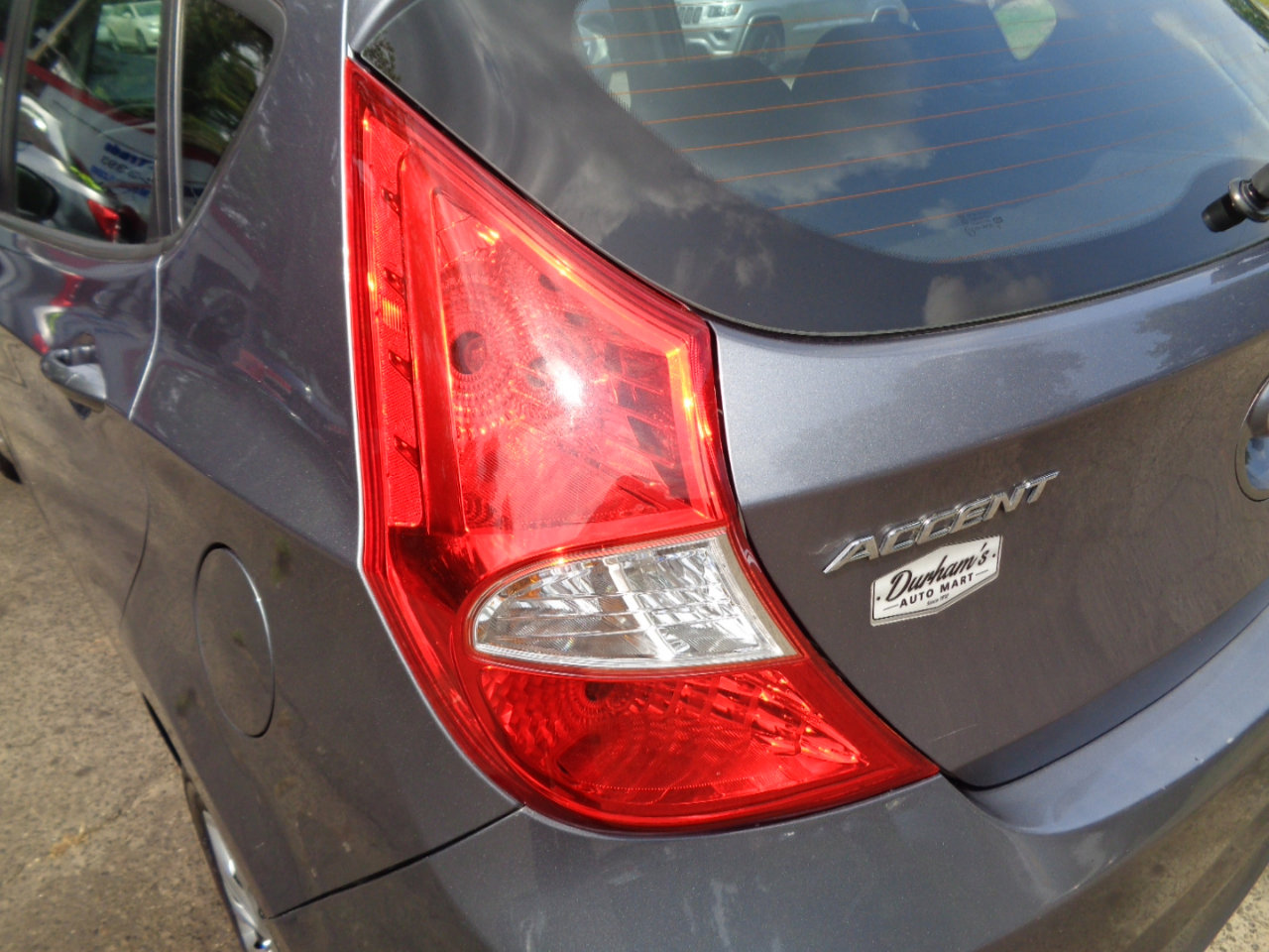 Used 2017 Hyundai Accent SE image 12