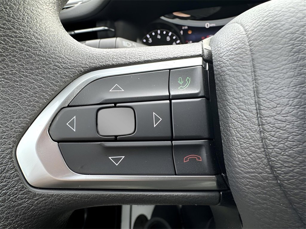 Used 2025 Jeep Compass Sport image 18