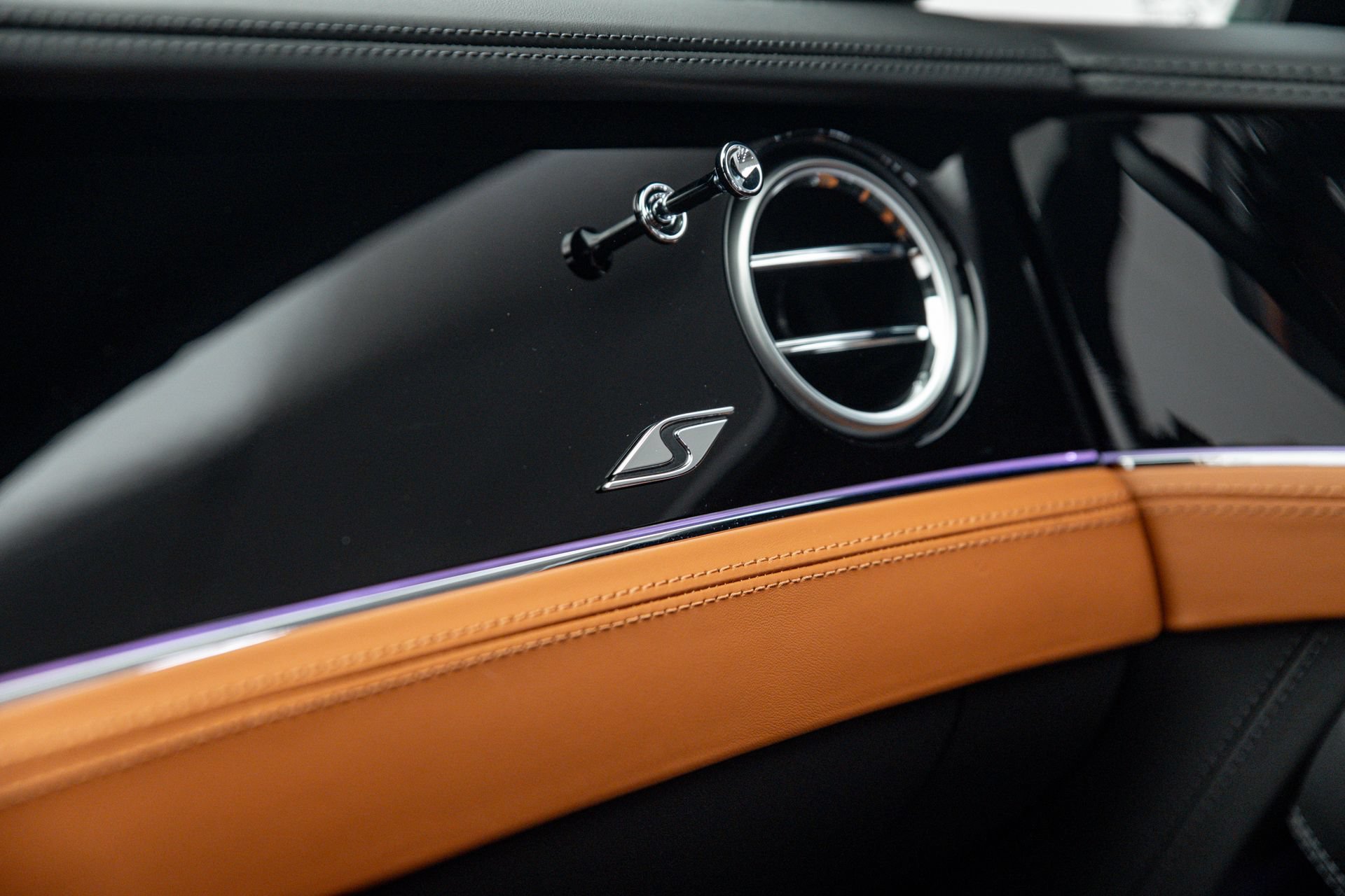 New 2026 Bentley Continental GT AWD/4WD image 27