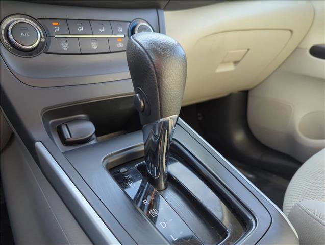 Used 2017 Nissan Sentra S image 12