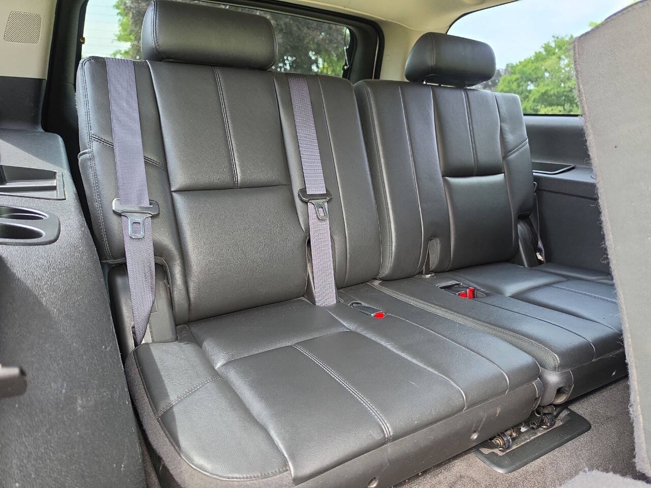 Used 2012 Chevrolet Suburban LT AWD/4WD image 20