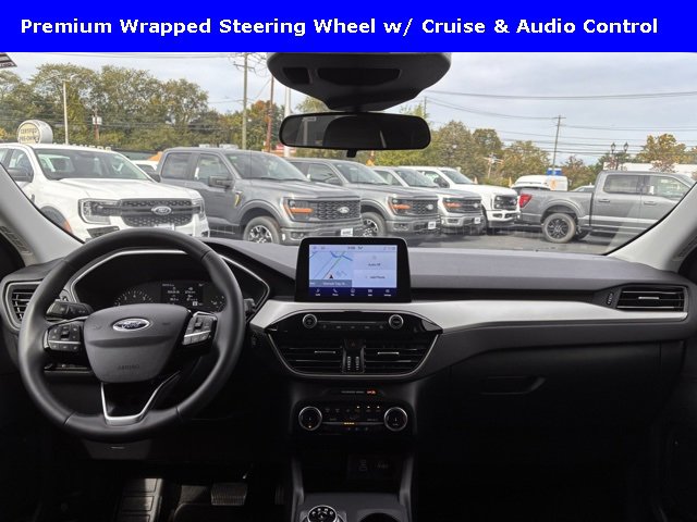 Certified 2022 Ford Escape SEL image 3