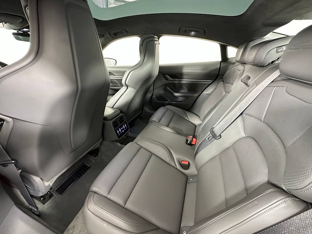 Certified 2022 Porsche Taycan Turbo S AWD/4WD image 39