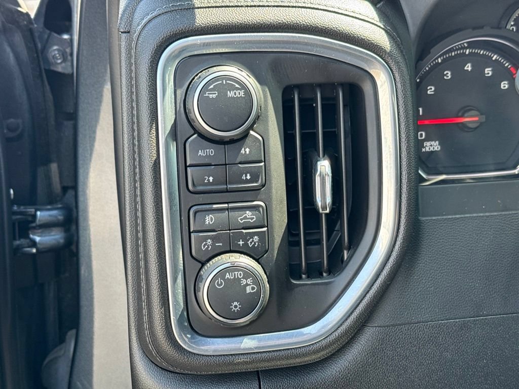 Used 2022 Chevrolet Silverado 1500 LT Trail Boss w/ Bed Protection Package AWD/4WD image 18