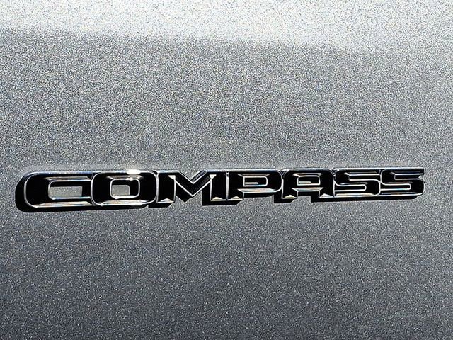 Used 2024 Jeep Compass Limited image 31