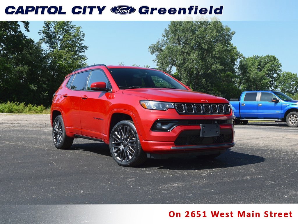 Used 2023 Jeep Compass Limited image 1