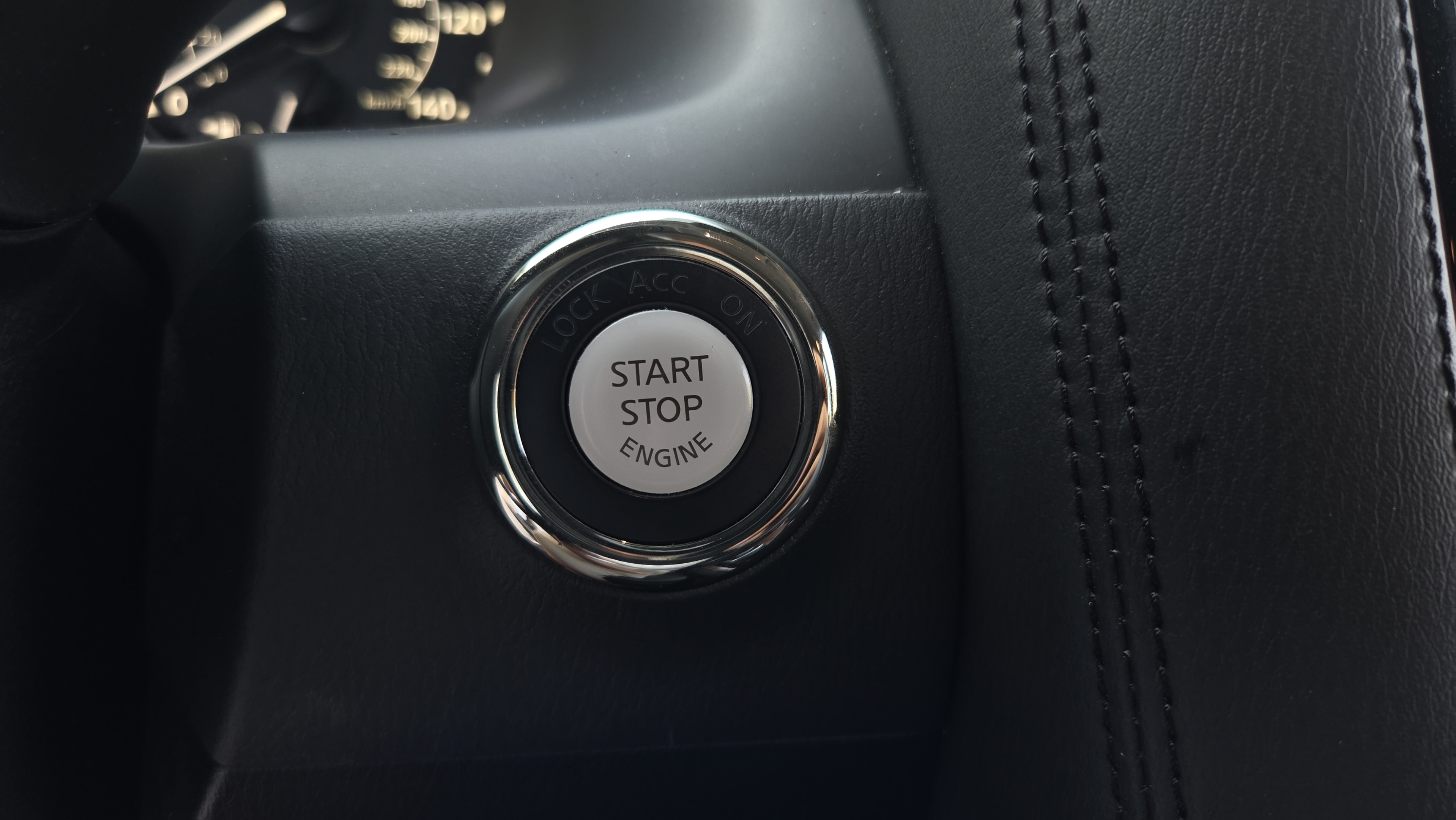Used 2022 Nissan Armada SL AWD/4WD image 21