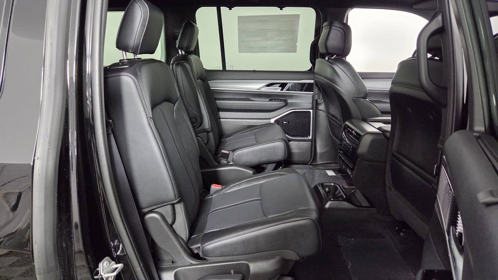 New 2026 Jeep Grand Wagoneer Limited image 35