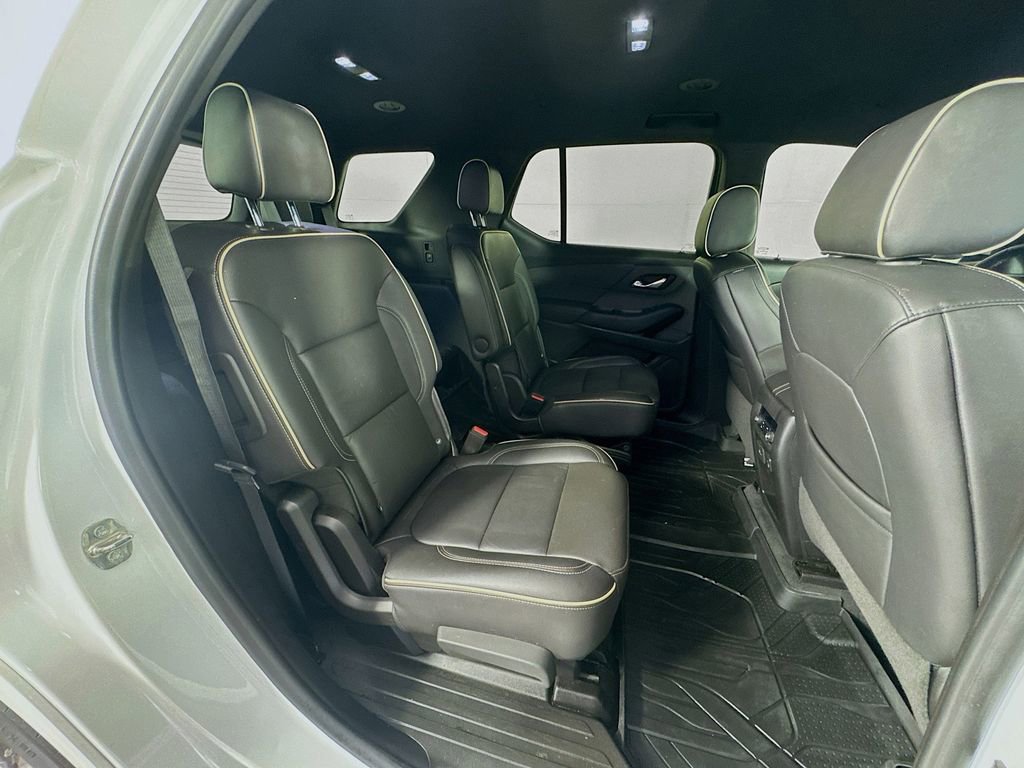 Used 2022 Chevrolet Traverse Premier image 36