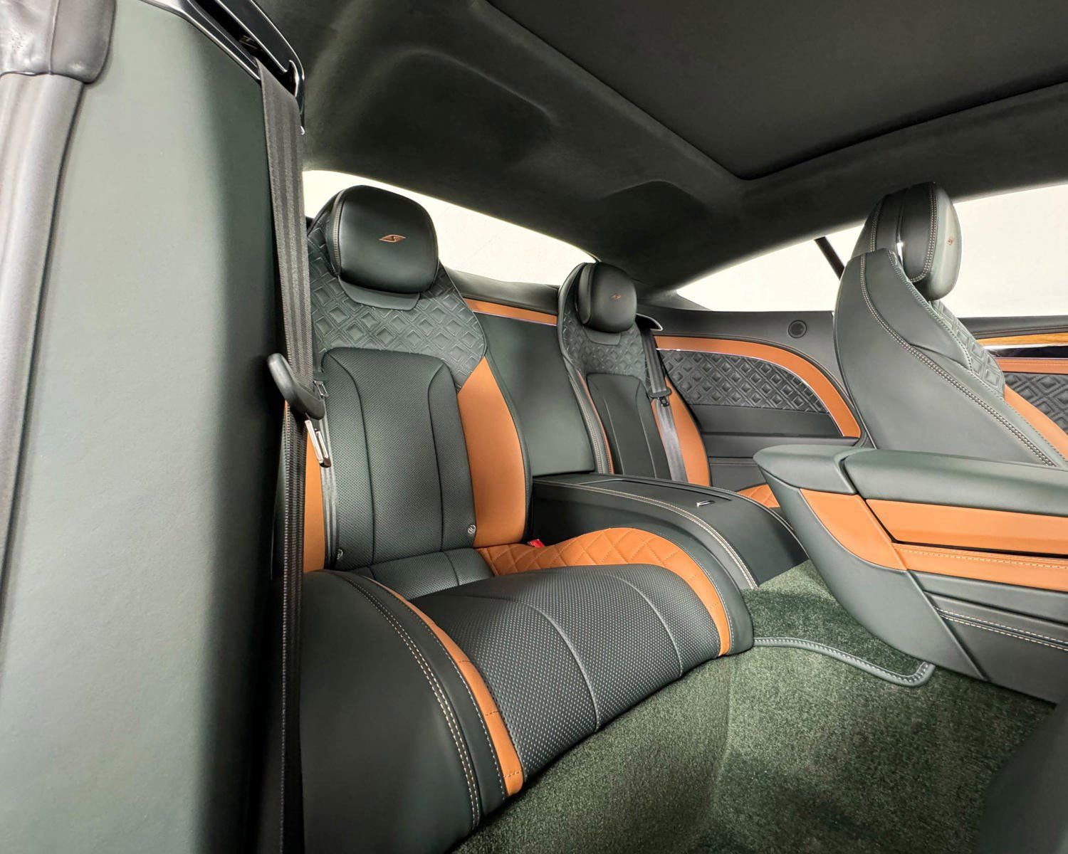 Used 2024 Bentley Continental GT S image 33