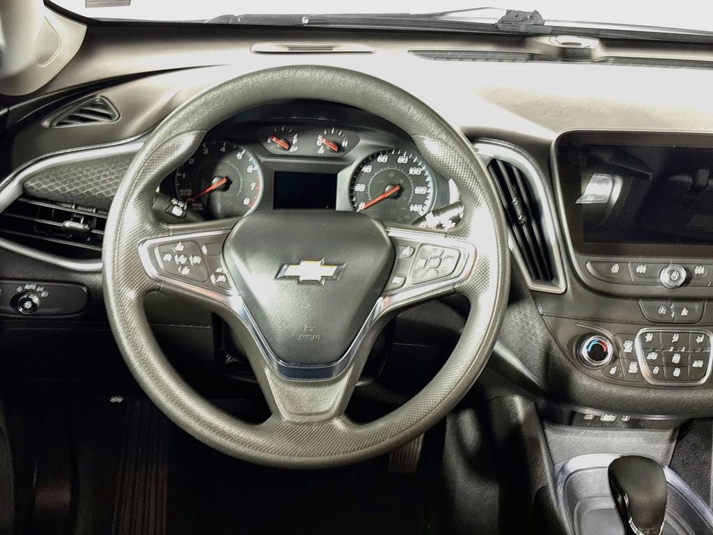 Used 2023 Chevrolet Malibu LT FWD image 13