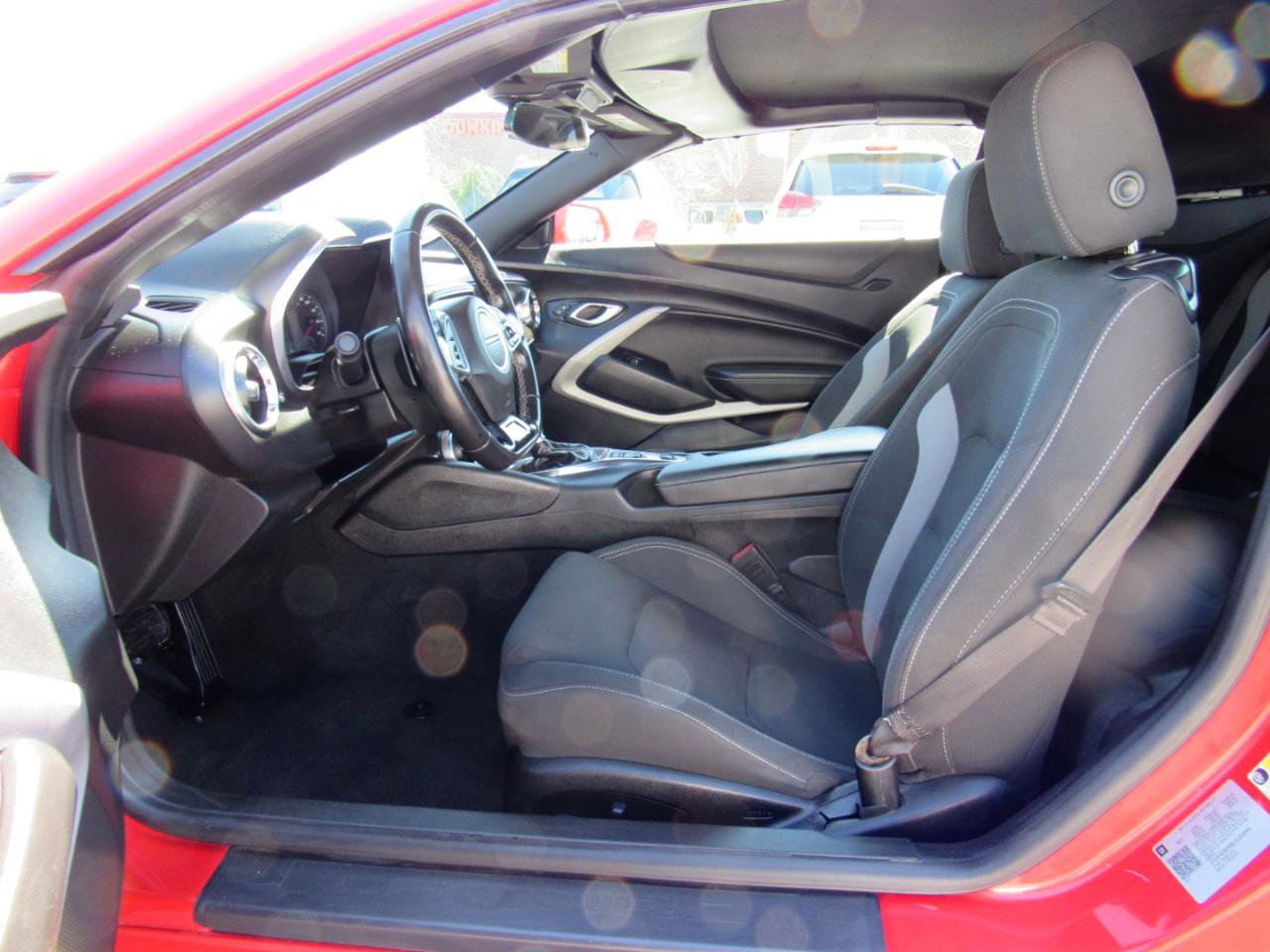 Used 2020 Chevrolet Camaro LT RWD image 12