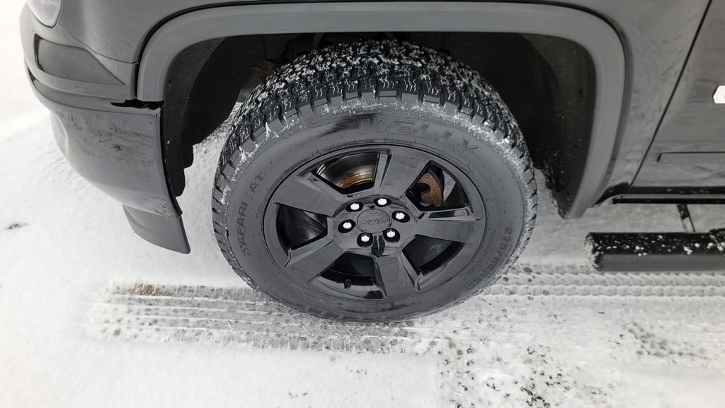 Certified 2019 GMC Sierra 1500 Limited w/ Elevation Edition image 5