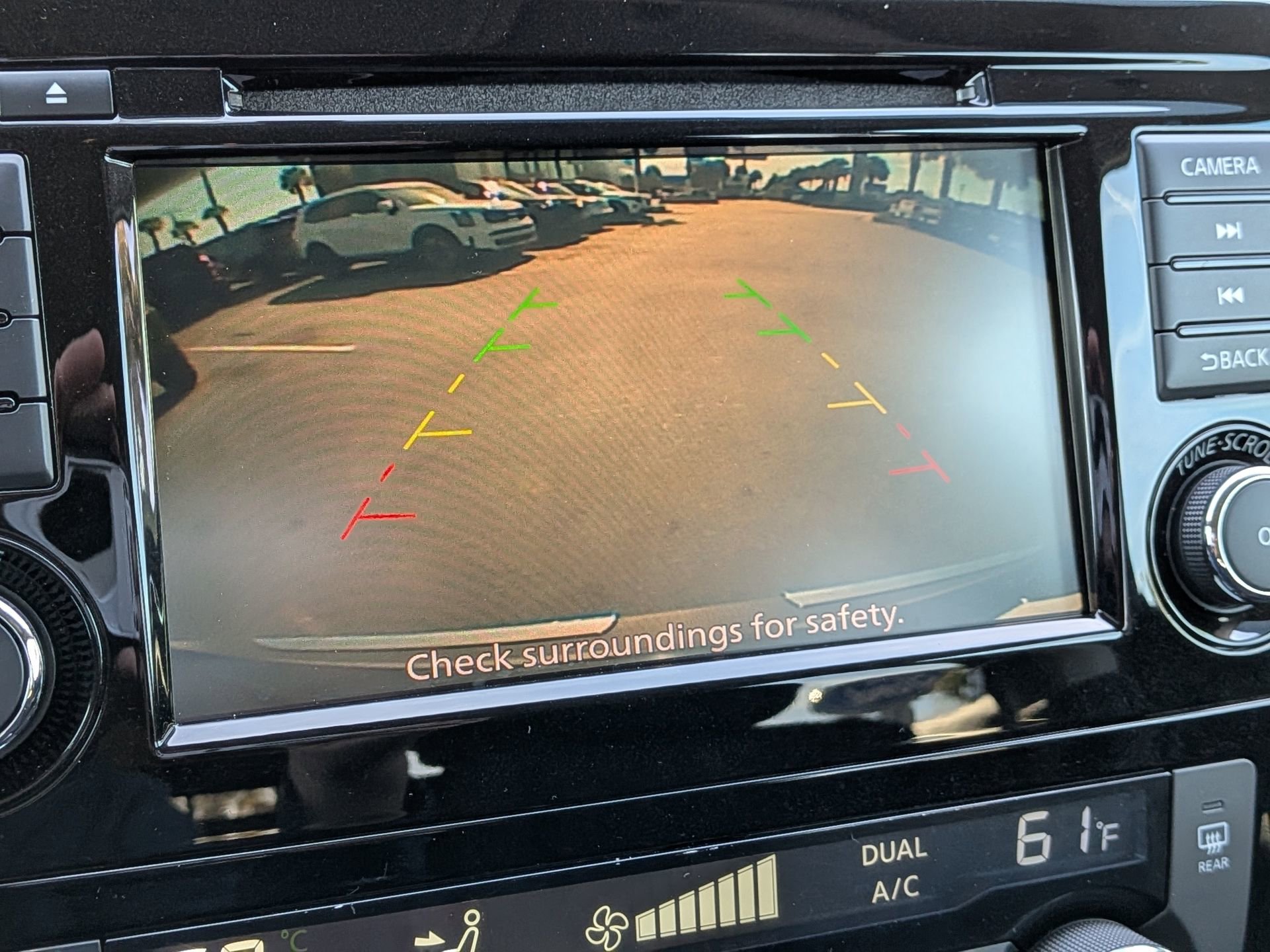 Used 2018 Nissan Rogue SV image 25