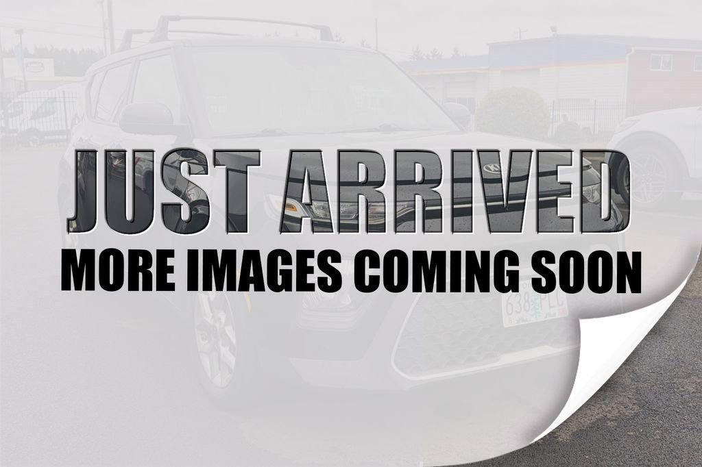 Used 2020 Kia Soul S FWD image 1