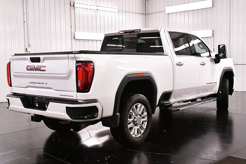 Used 2022 GMC Sierra 3500 Denali image 7