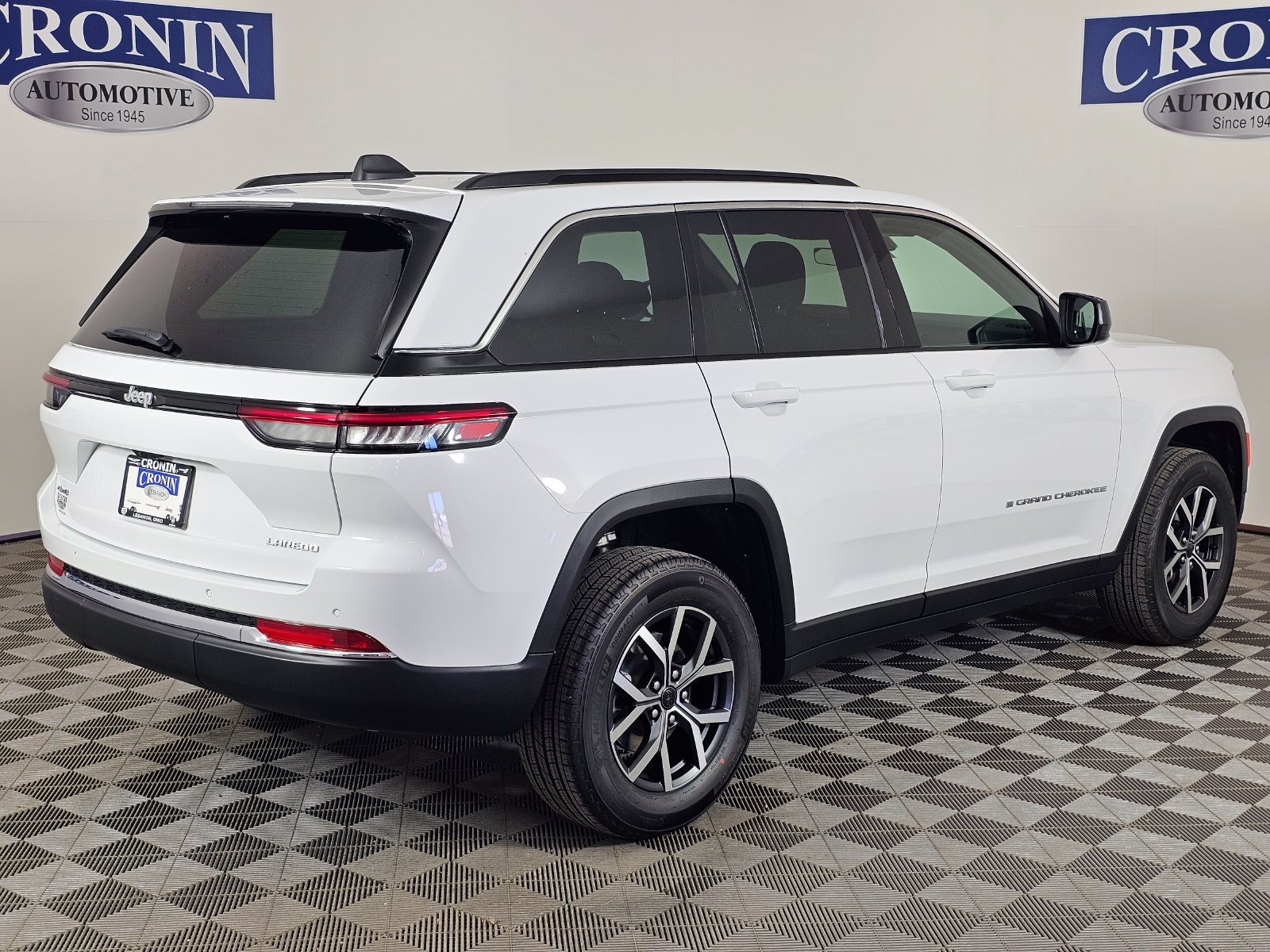 New 2027 Jeep Grand Cherokee Laredo X AWD/4WD image 28