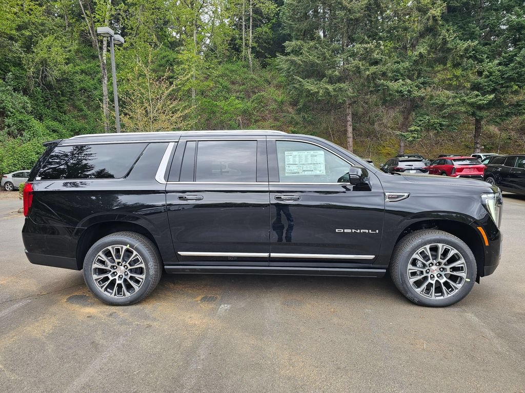 New 2026 GMC Yukon XL Denali w/ Sun & Power Step Package AWD/4WD image 6