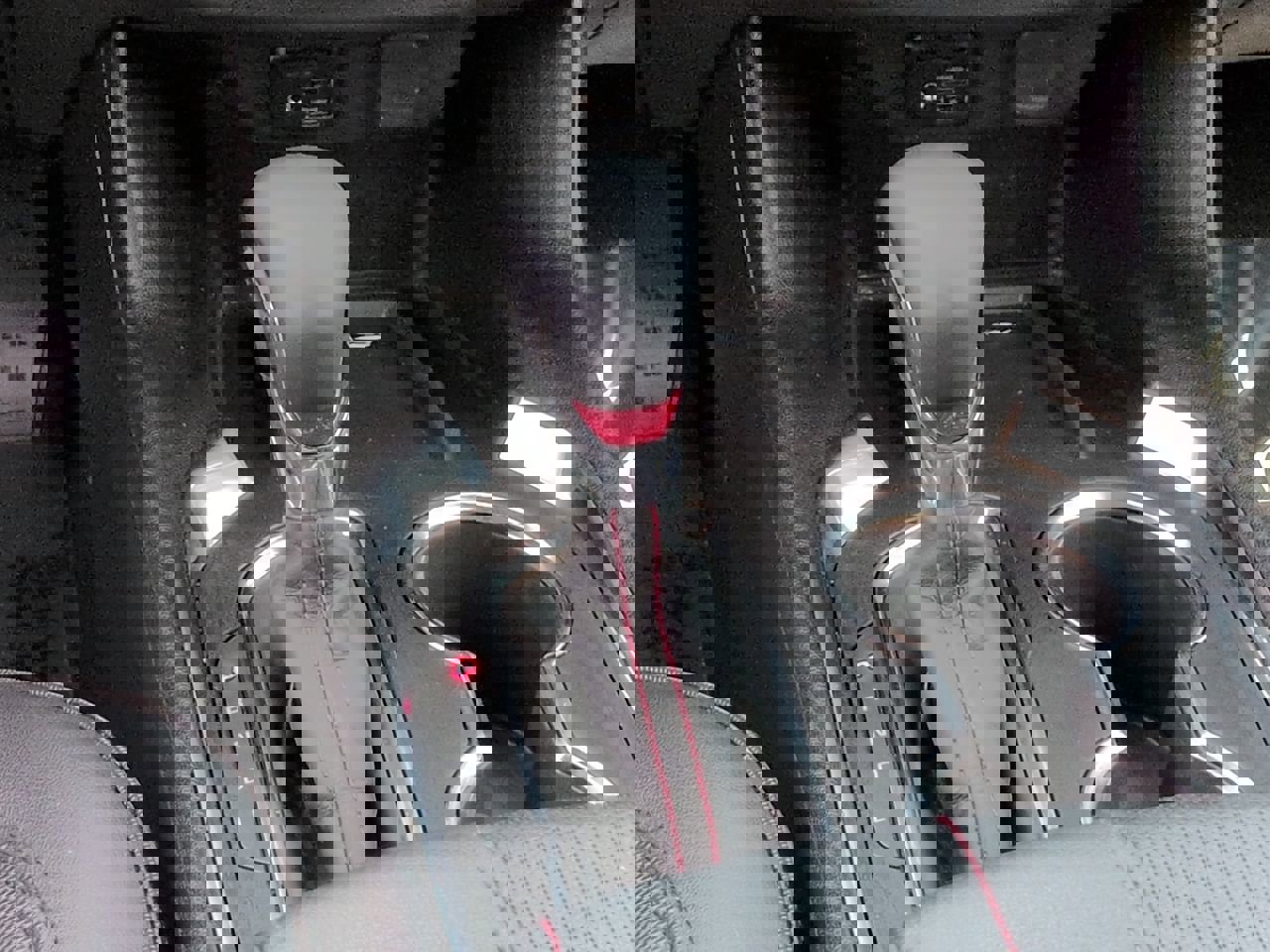 Used 2023 Chevrolet Traverse RS image 19