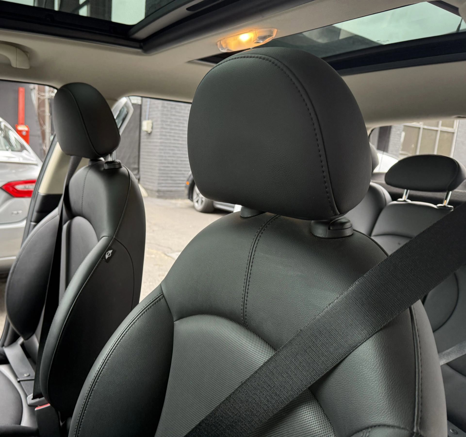 Used 2012 MINI Cooper Countryman S w/ Cold Weather Pkg image 11