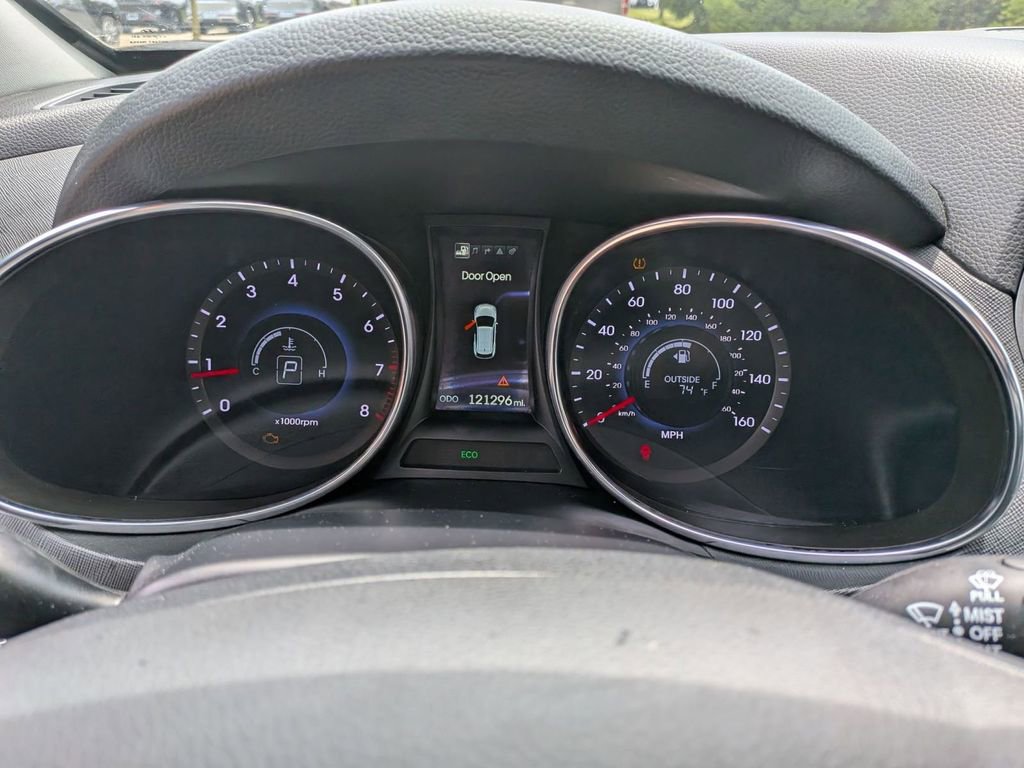 Used 2015 Hyundai Santa Fe Sport 2.0T w/ Option Group 05 AWD/4WD image 10